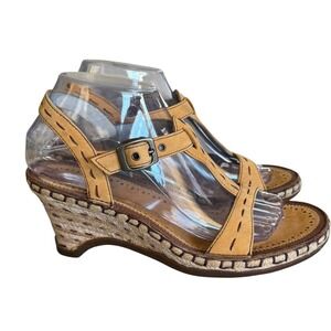 Indigo by Clarks Womens Tan Leather Espadrille Wedge Sandals T-Strap Size 7.5